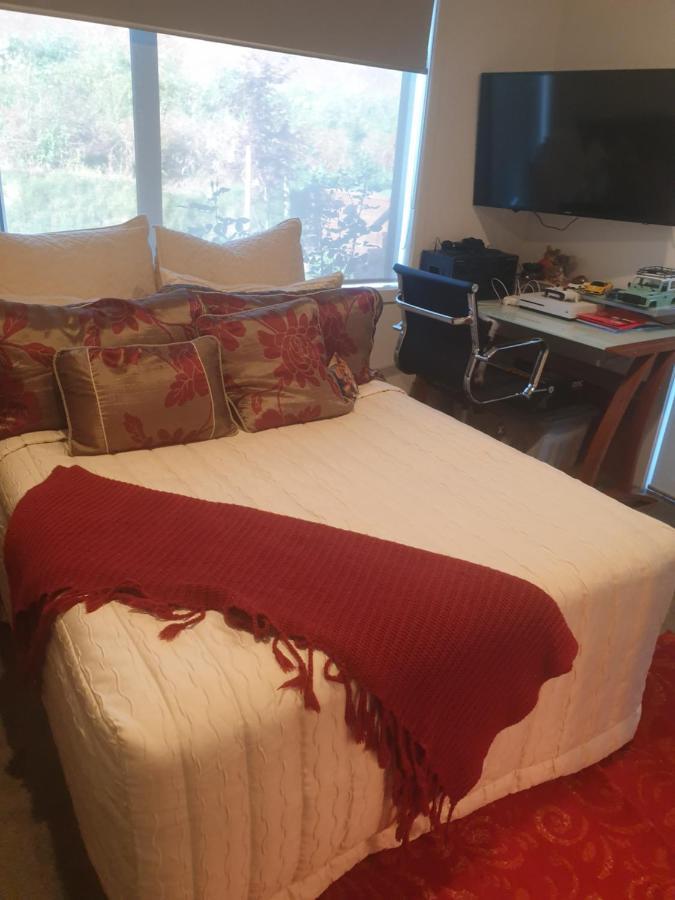 דירות המילטון Bed N Breakfast On Pear Tree Lane מראה חיצוני תמונה