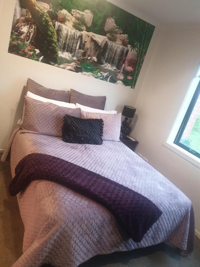דירות המילטון Bed N Breakfast On Pear Tree Lane מראה חיצוני תמונה